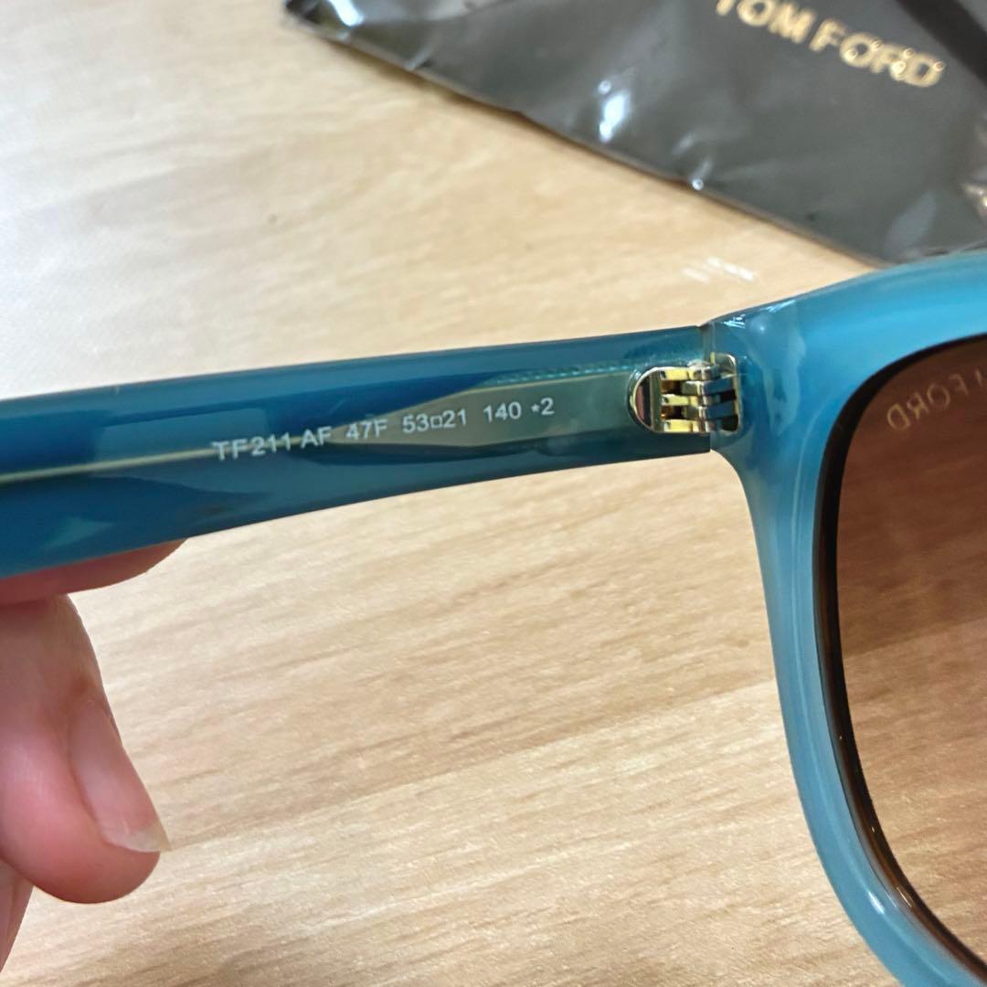 TOM FORD ラウンド型サングラス/TF211