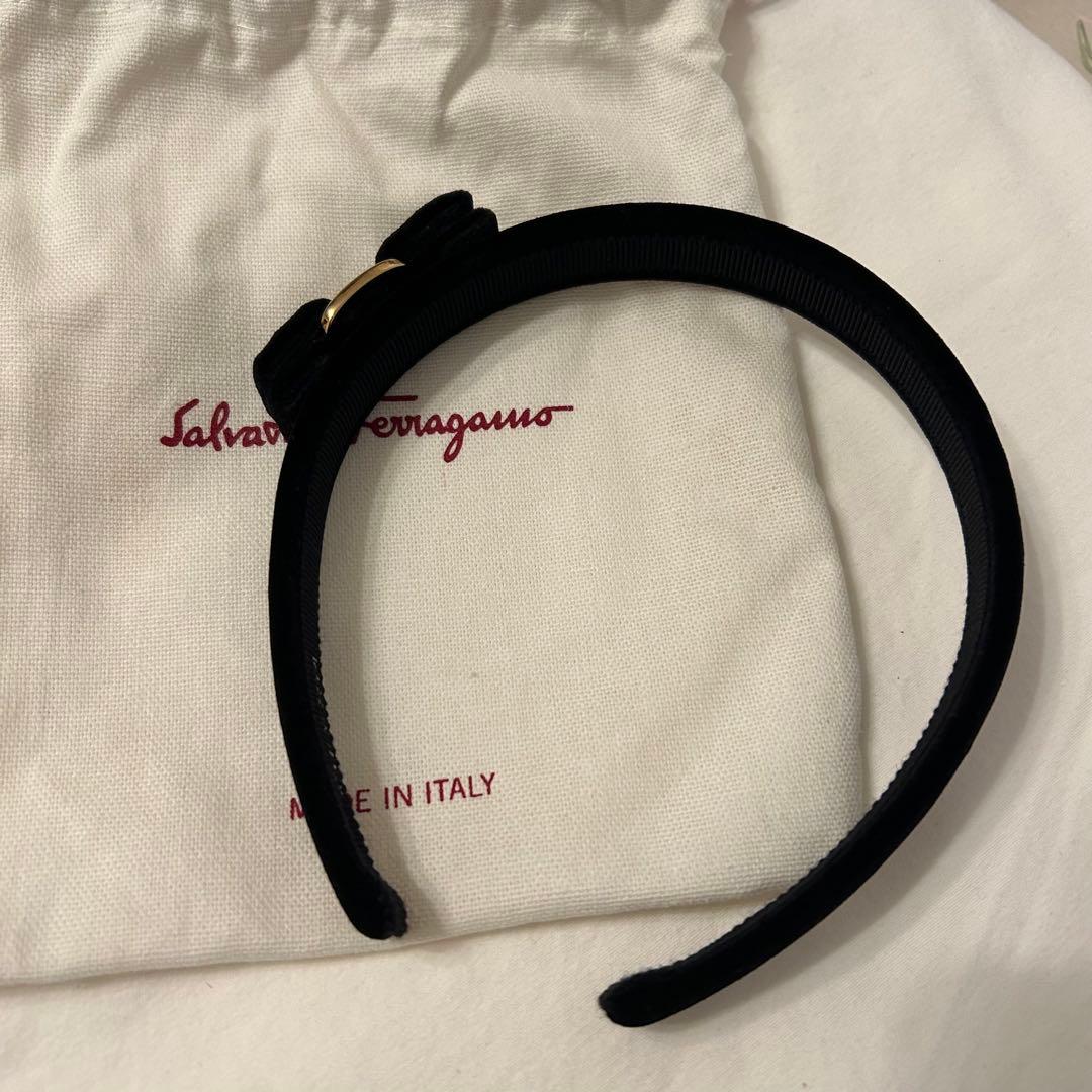 Salvatore Ferragamo 黒 ベロア ヘアバンド リボン