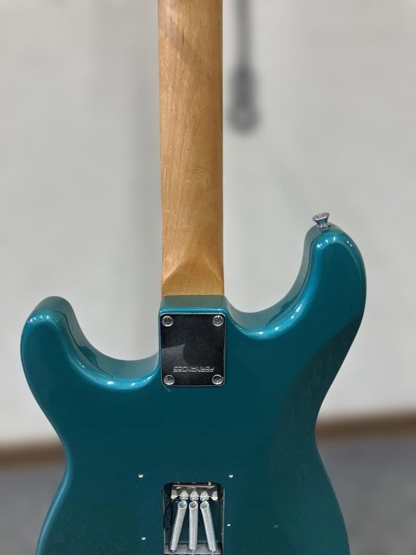 中古品 フェルナンデス（Fernandes）のエレキギター ストラトキャスター