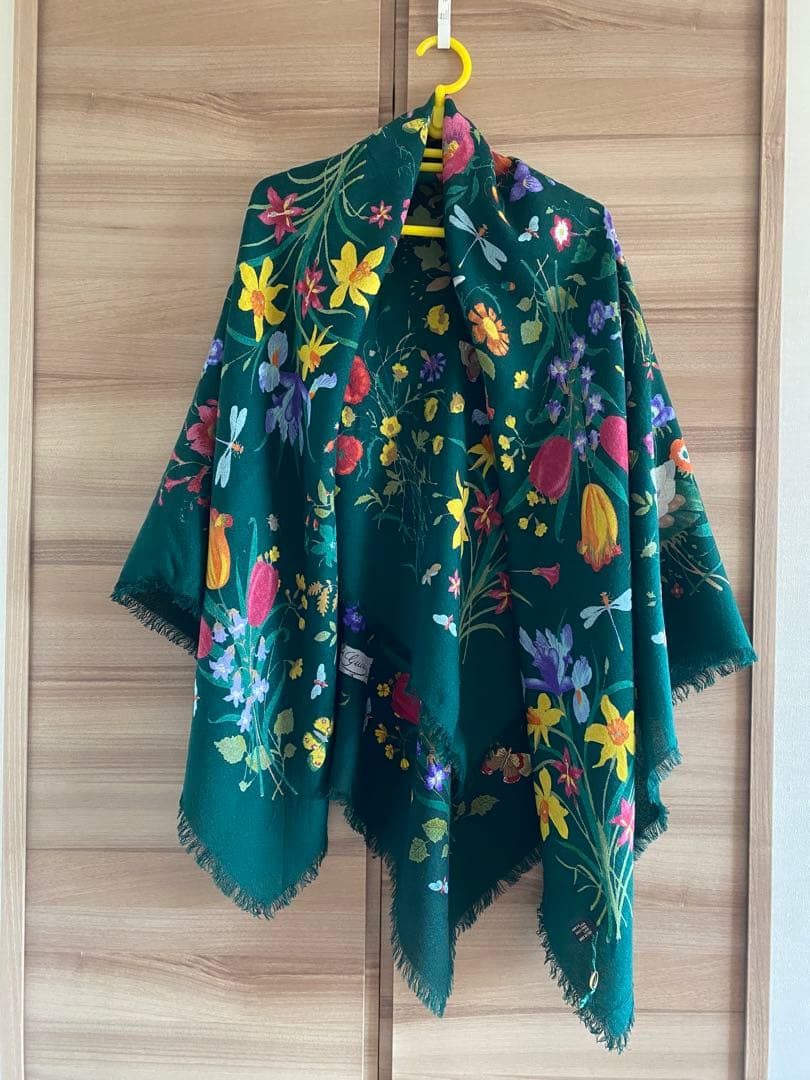 Gucci 花柄ウールストール