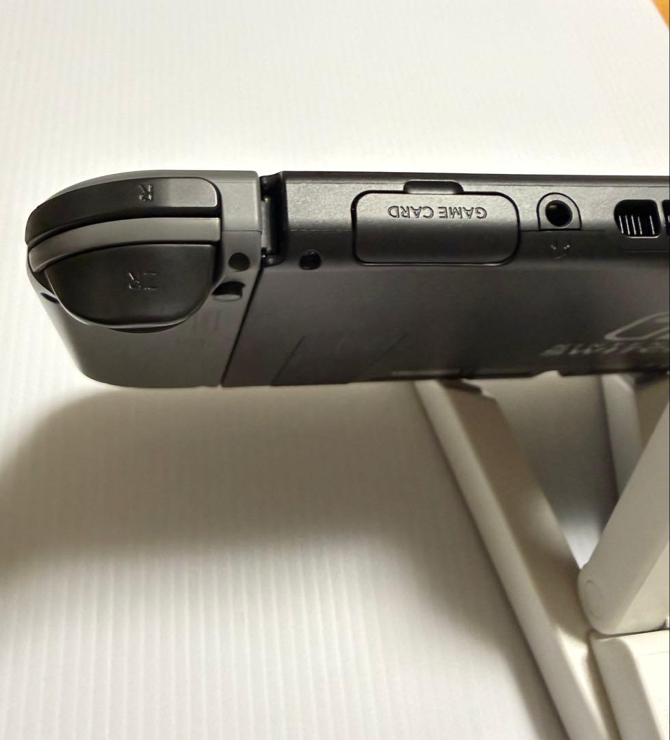 り*K様 おまけ付き　Nintendo Switch 新型　グレー　付属品完備
