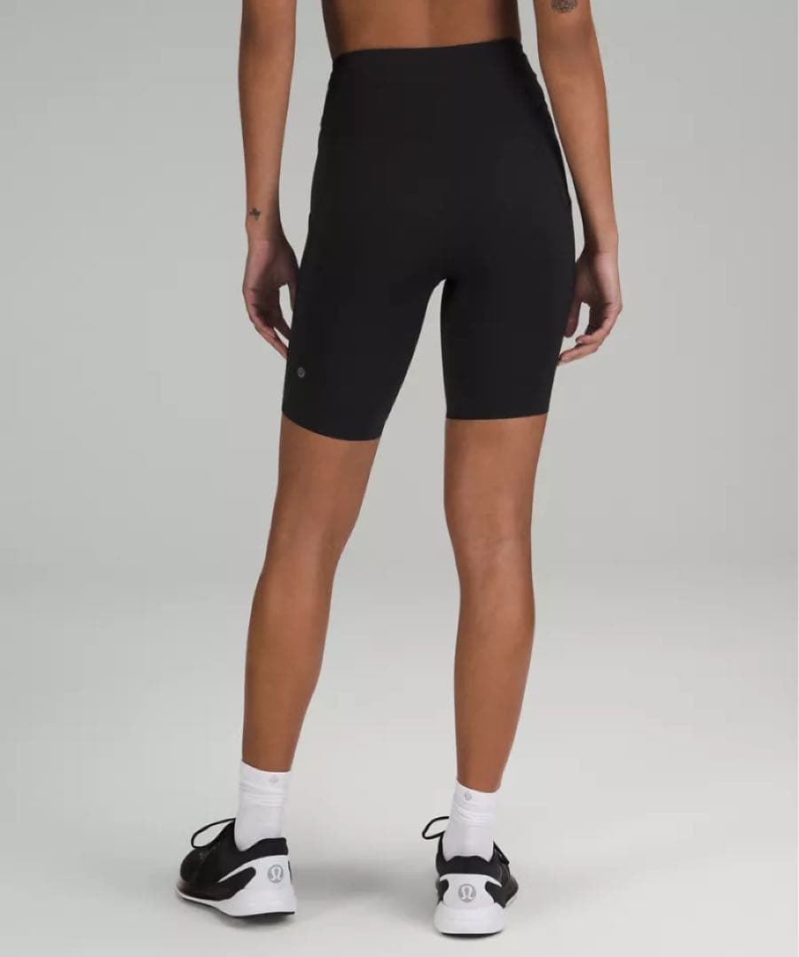 lululemon Fast and Free ハイライズショーツ 8インチ
