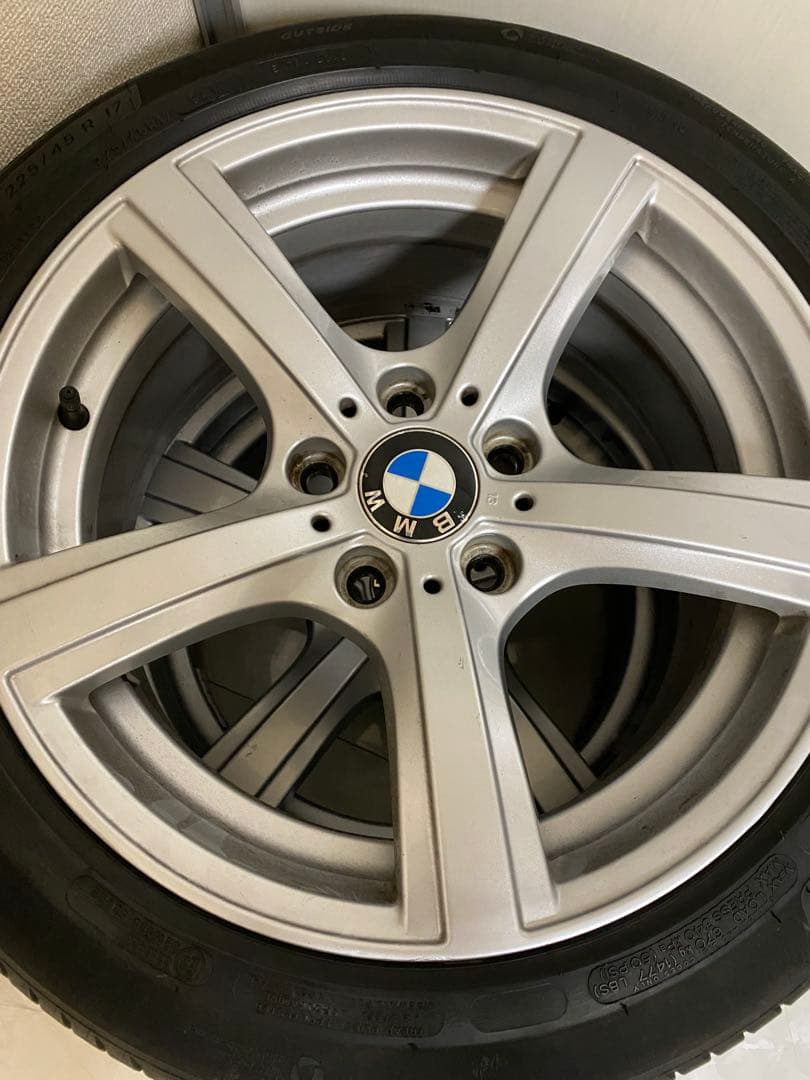 ミシュランタイヤ225/45R17と純正ホイール4本