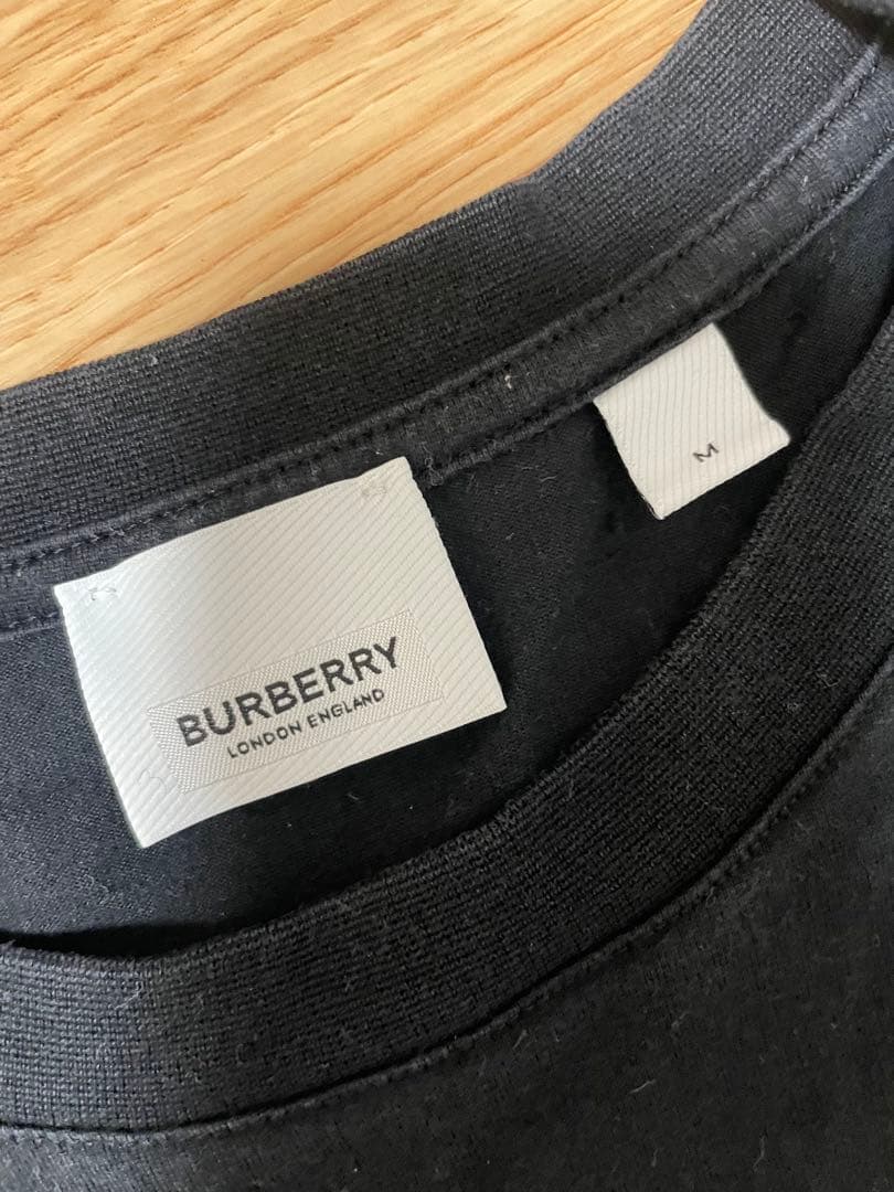 BURBERRY ブラック Tシャツ M