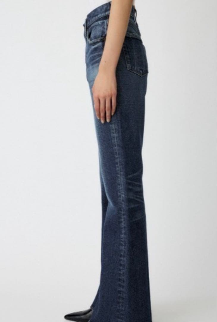 新品　moussy MVS D/BLU FLARE 26 インチ　フレアデニム