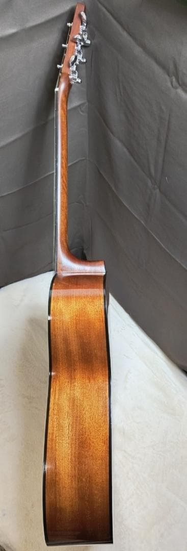 YAMAHA　アコースティックギター　FG700S
