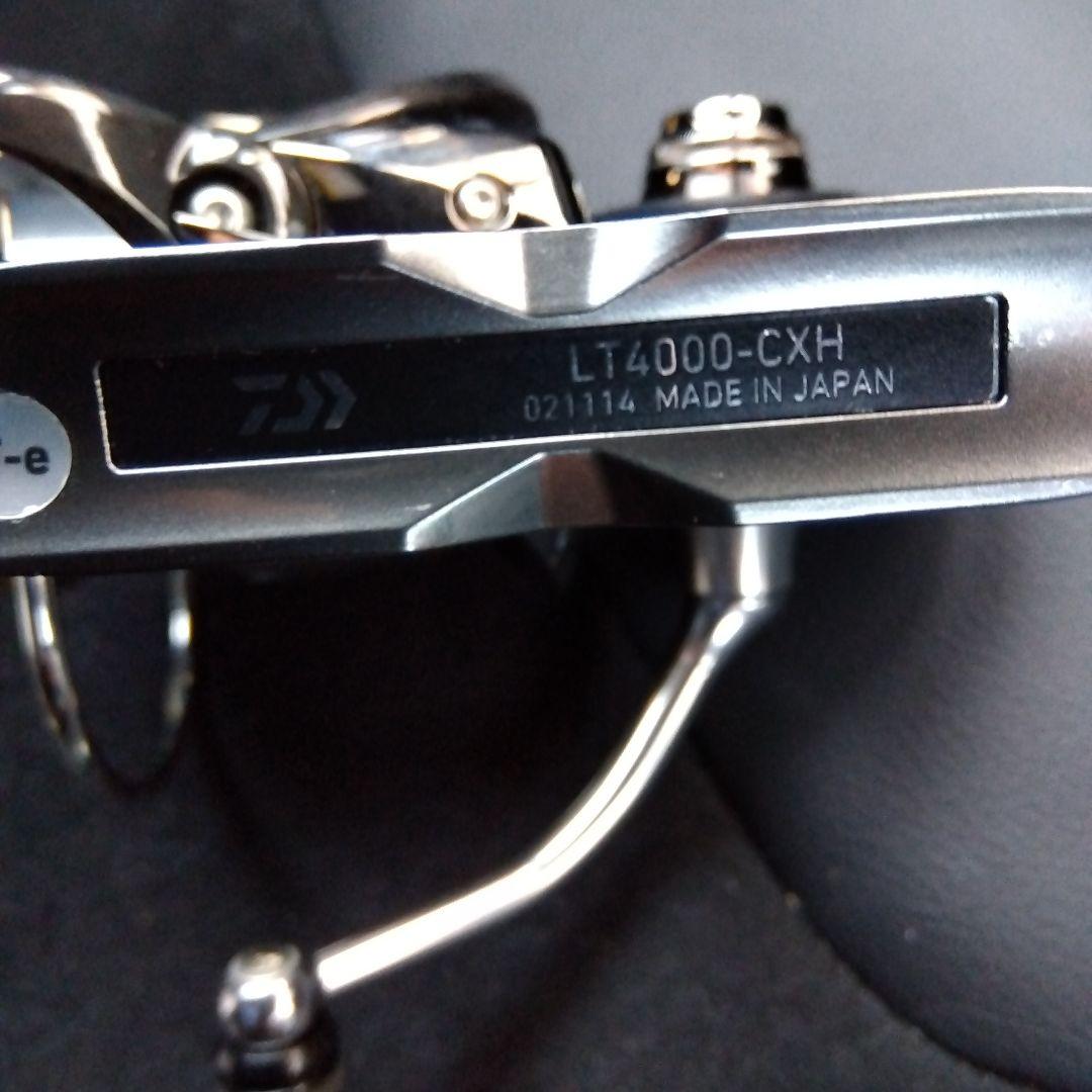 20LUVIAS LT 4000CXHスピニングリール 　一度のみ使用糸付き
