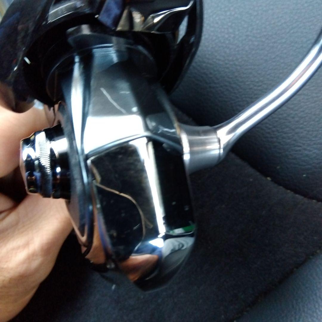 20LUVIAS LT 4000CXHスピニングリール 　一度のみ使用糸付き