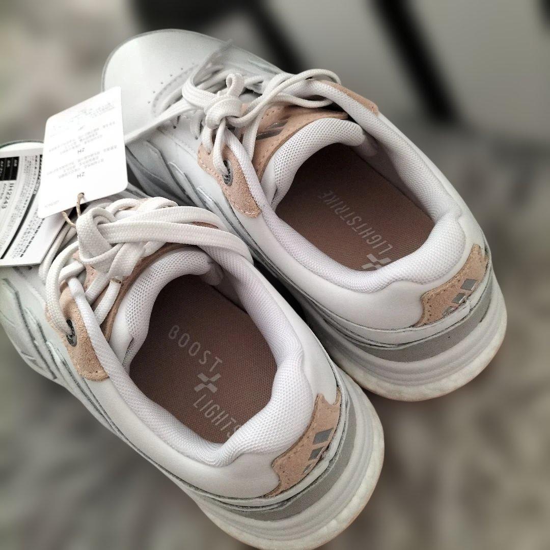 未使用タグ付きadidas Boost Light ゴルフシューズ