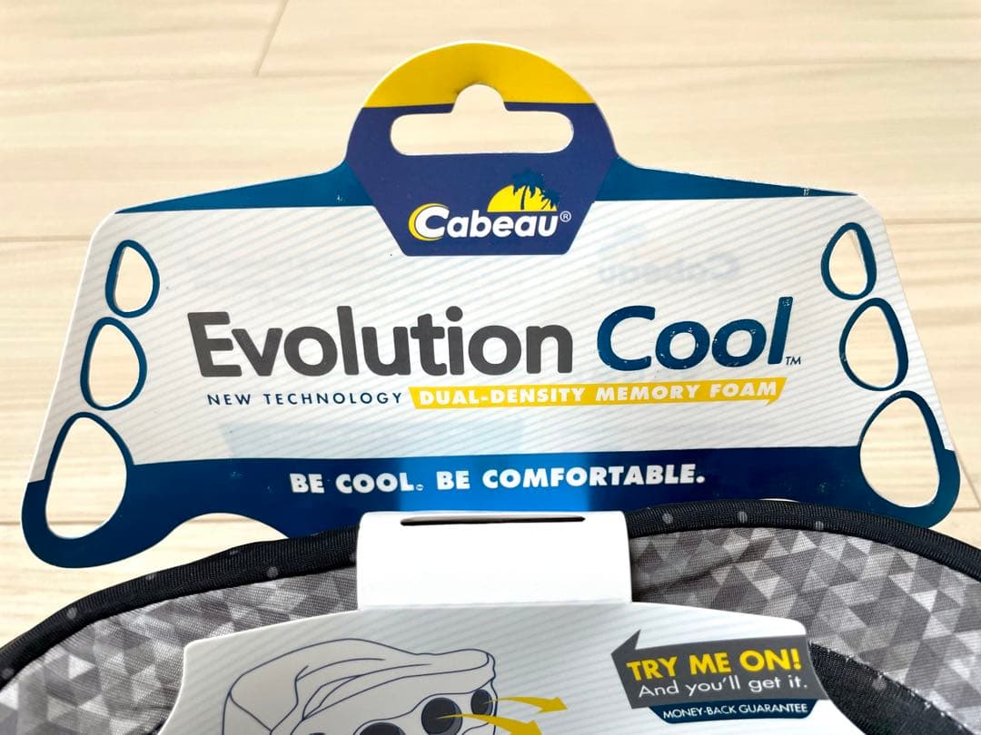 【新品】Cabeau Evolution Cool ネックピロー ライトグリーン