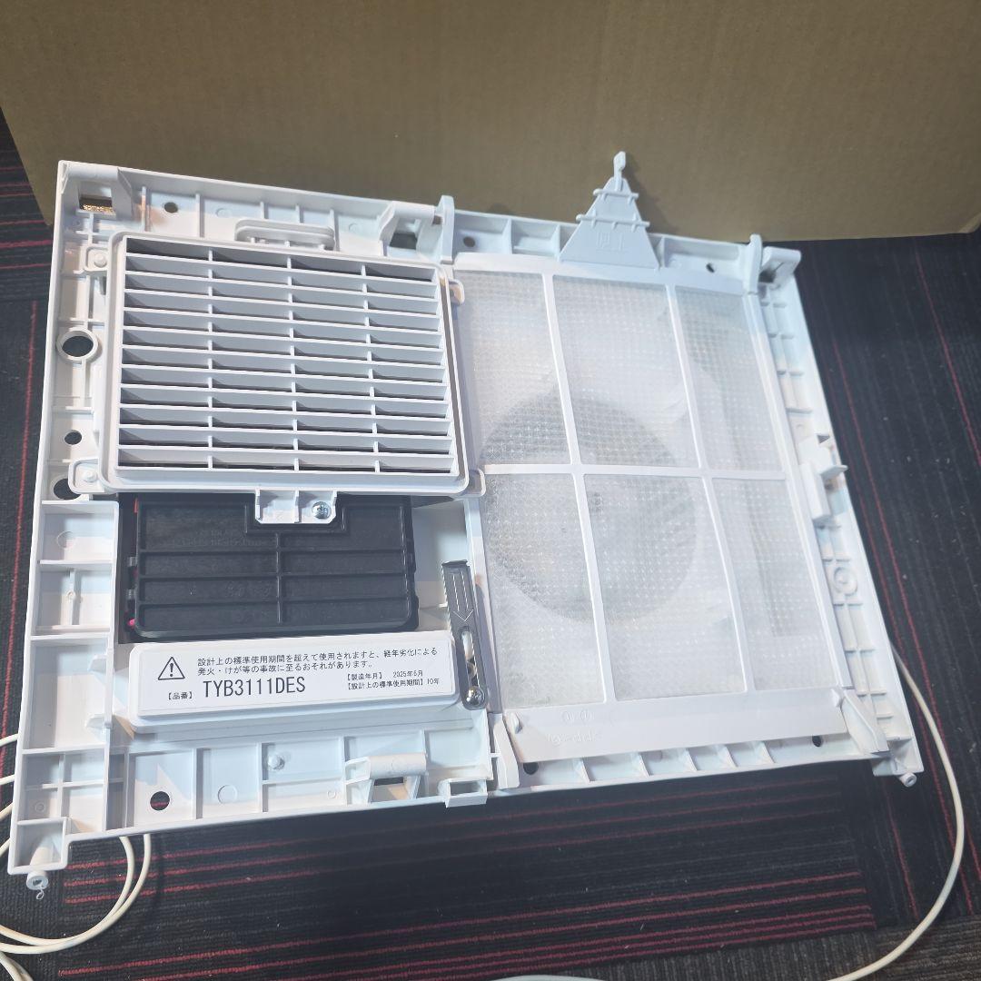 TOTO 浴室暖房機　100V　未使用品
