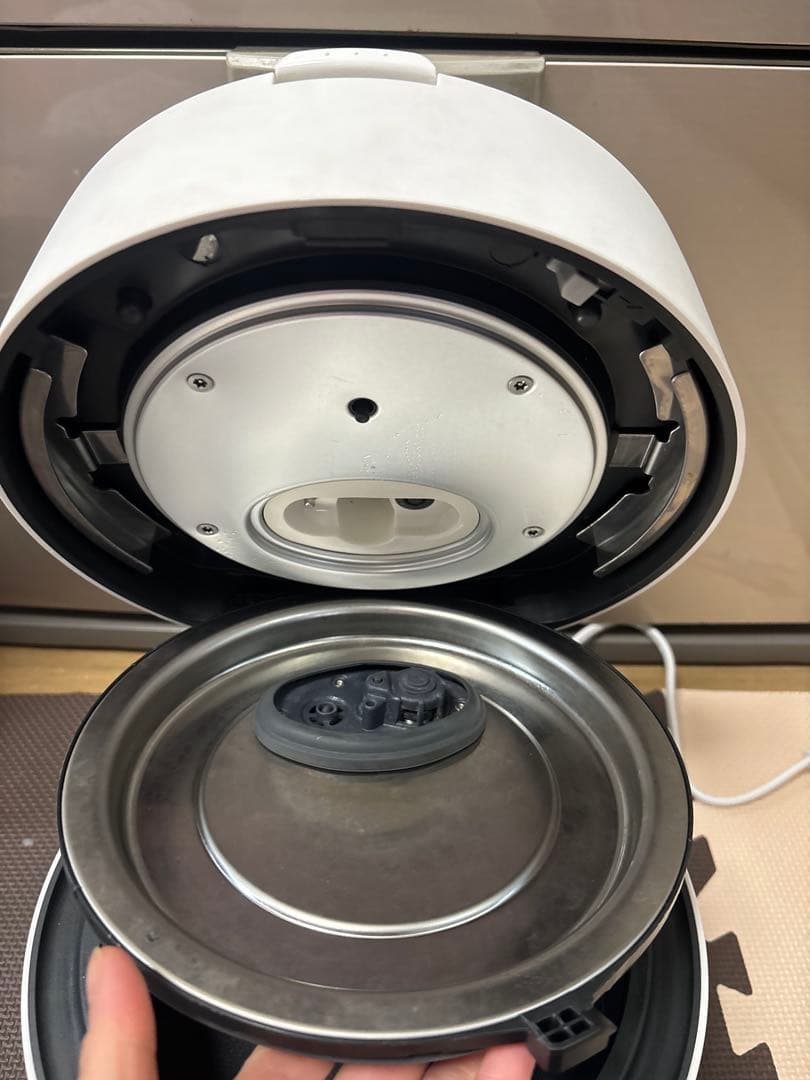 パナソニック、圧力IH炊飯器 SR—R10A -2024年製