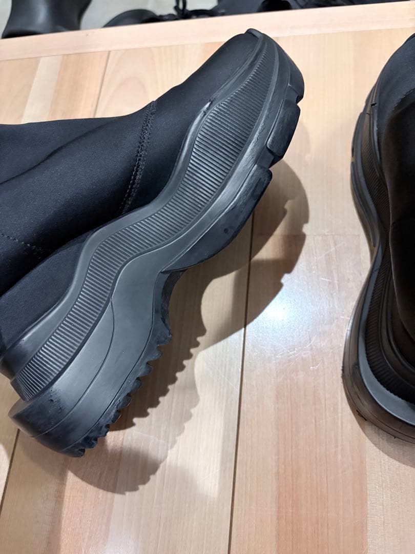 靴 YELLOTOKYO BLACK MID SNEAKER SHORT BOOTS