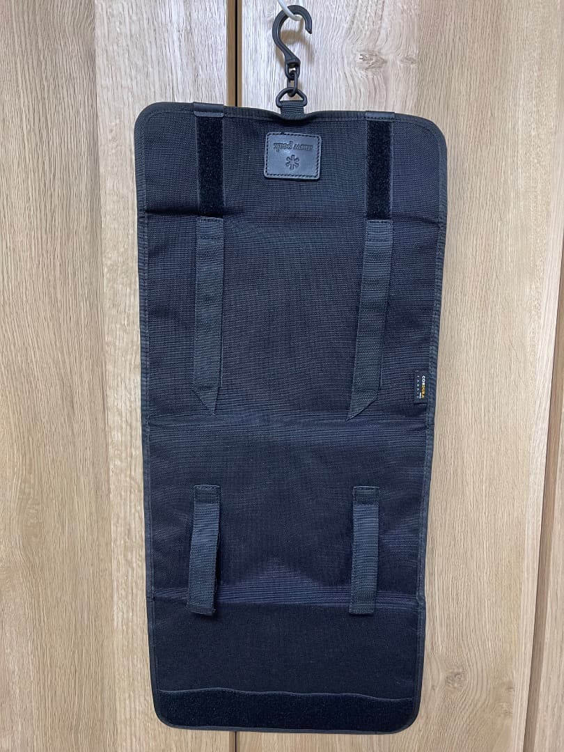 美品 new peak トラベルポーチ 黒 CORDURA®生地