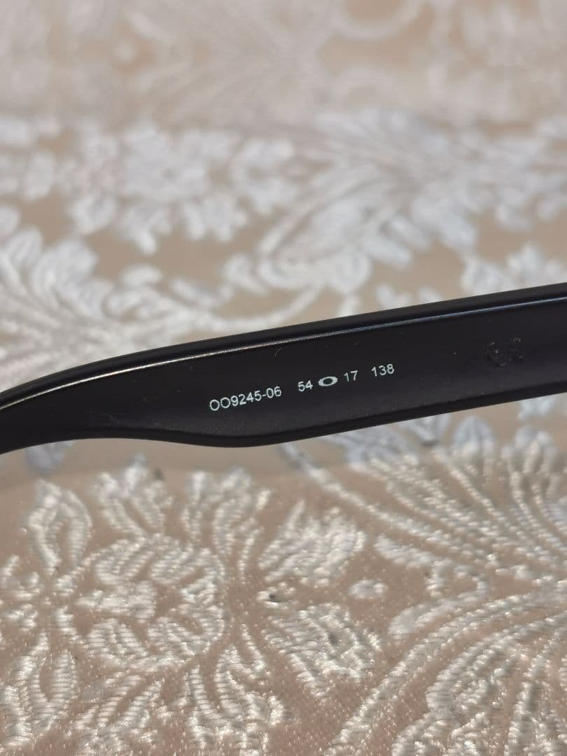 オークリー　OAKLEY　FROGSKINS　フロッグスキン サングラス