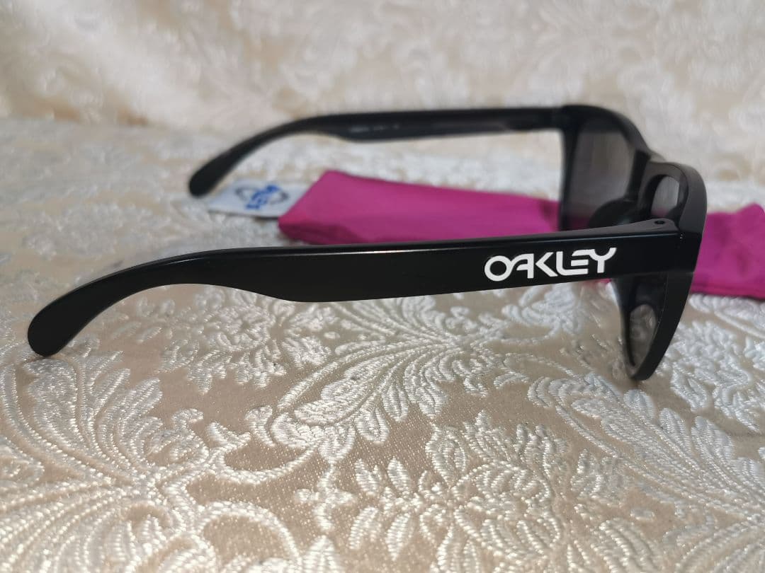 オークリー　OAKLEY　FROGSKINS　フロッグスキン サングラス