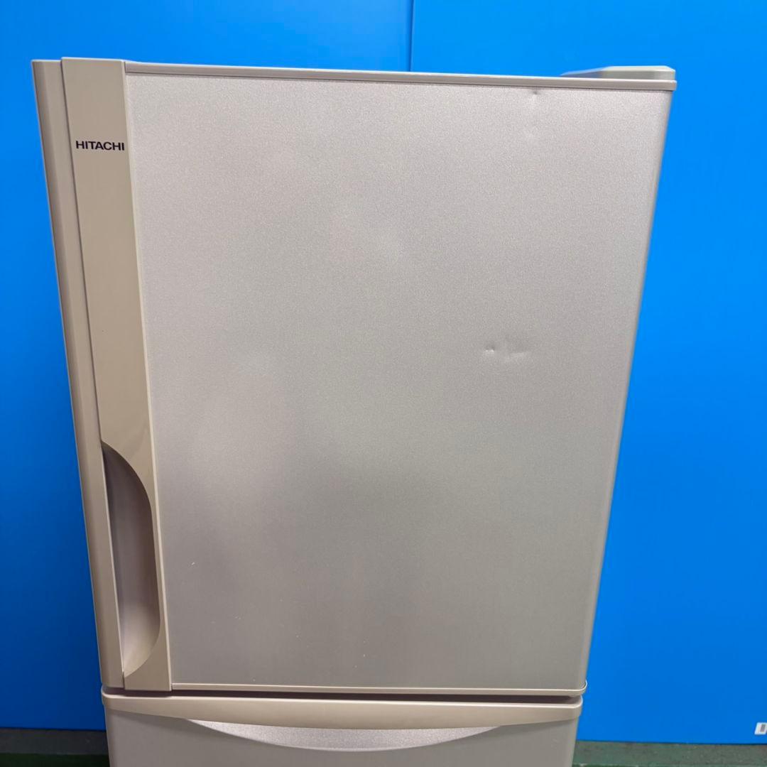 820 コンパクトサイズ！中型冷蔵庫　小型　200L~300L　小型　一人暮らし