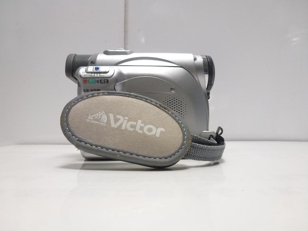 希少　動作品　Victor ビクター　デジタルビデオカメラ　GR-D200-A