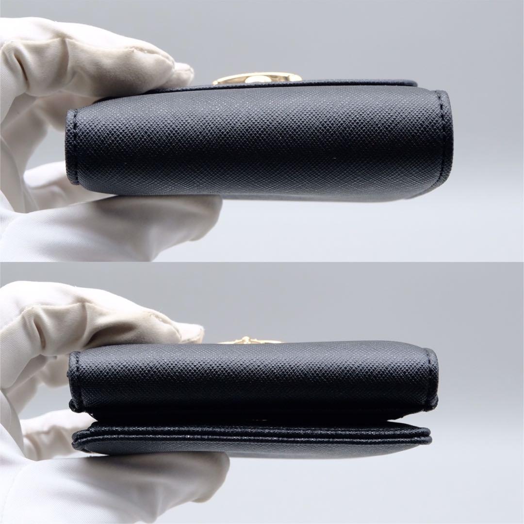 【極美品】vivienne westwood 三つ折り財布 オーブ金具 レザー