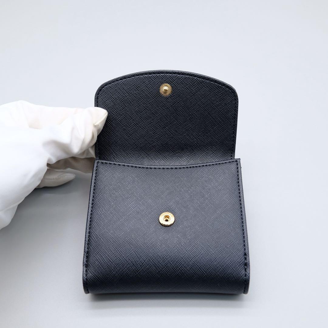 【極美品】vivienne westwood 三つ折り財布 オーブ金具 レザー