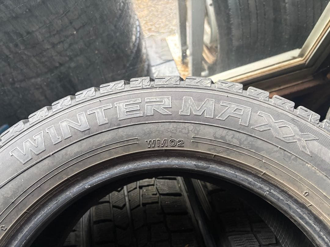 スタッドレスタイヤ 215/60R16 95Qウィンターマックス中古