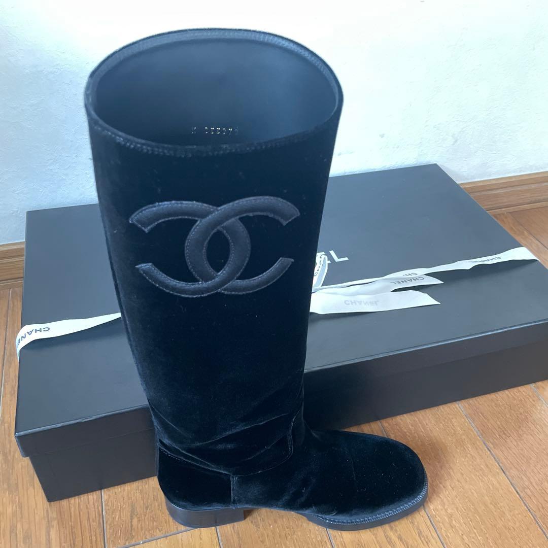 CHANEL ロングブーツ