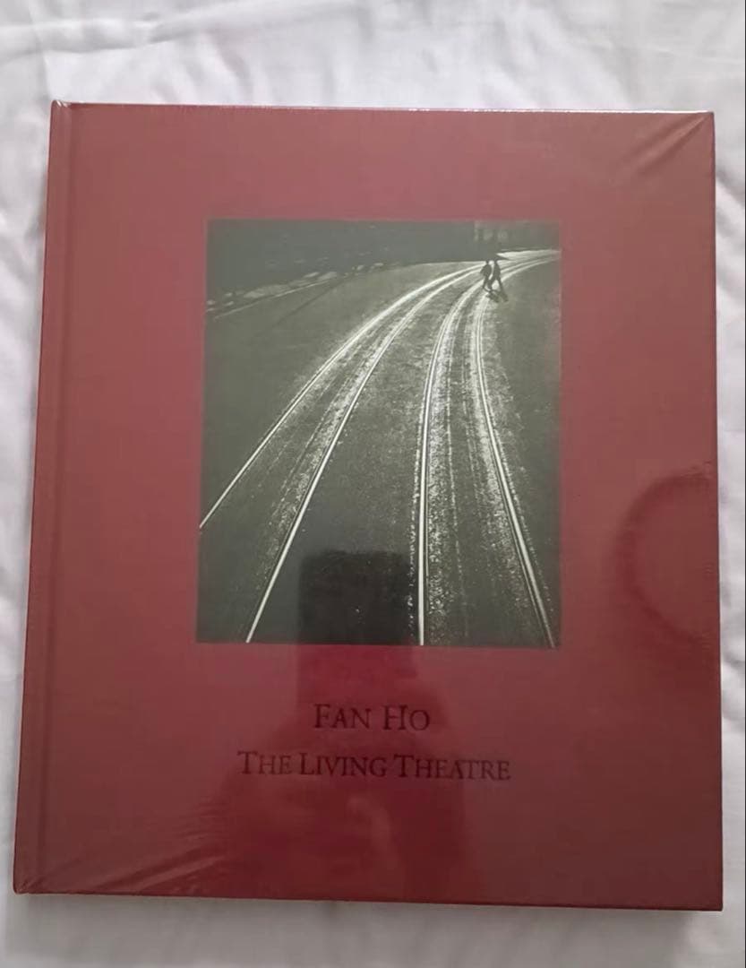 新品　未開封　FAN HO THE LIVING THEATRE