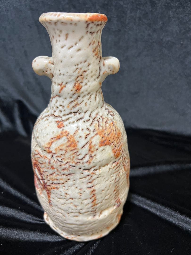 希少品　安藤日出武　耳付き仙山窯　高さ１９cm 　志野焼き物志野焼高さ410mm