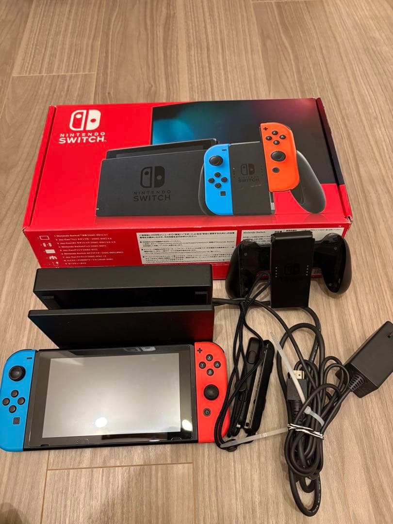 Nintendo Switch 赤/青 本体
