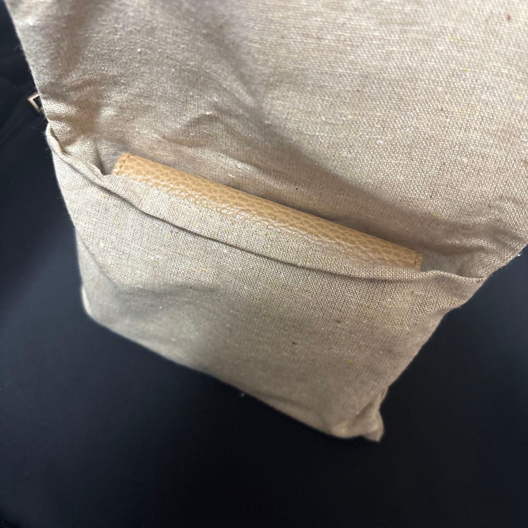 GUCCI ベージュ 二つ折り財布　新品　値下げ中