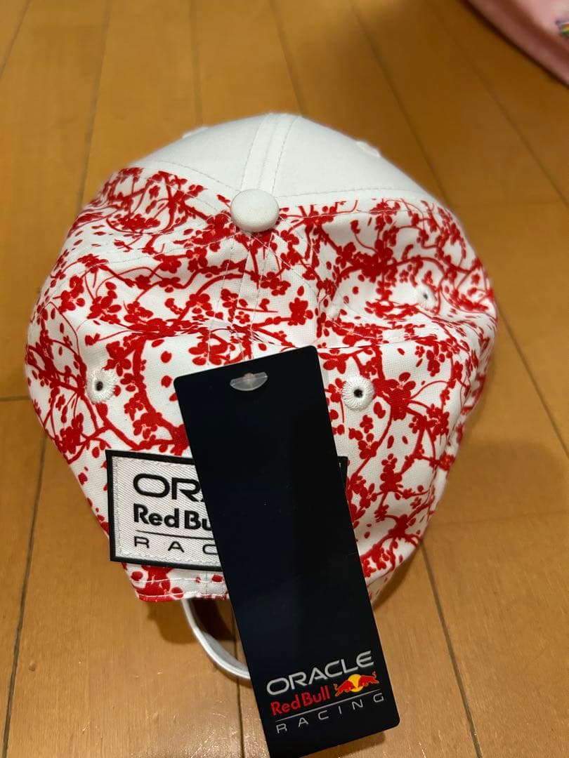 Red Bull Racing マックスフェルスタッペン 直筆サイン入りキャップ