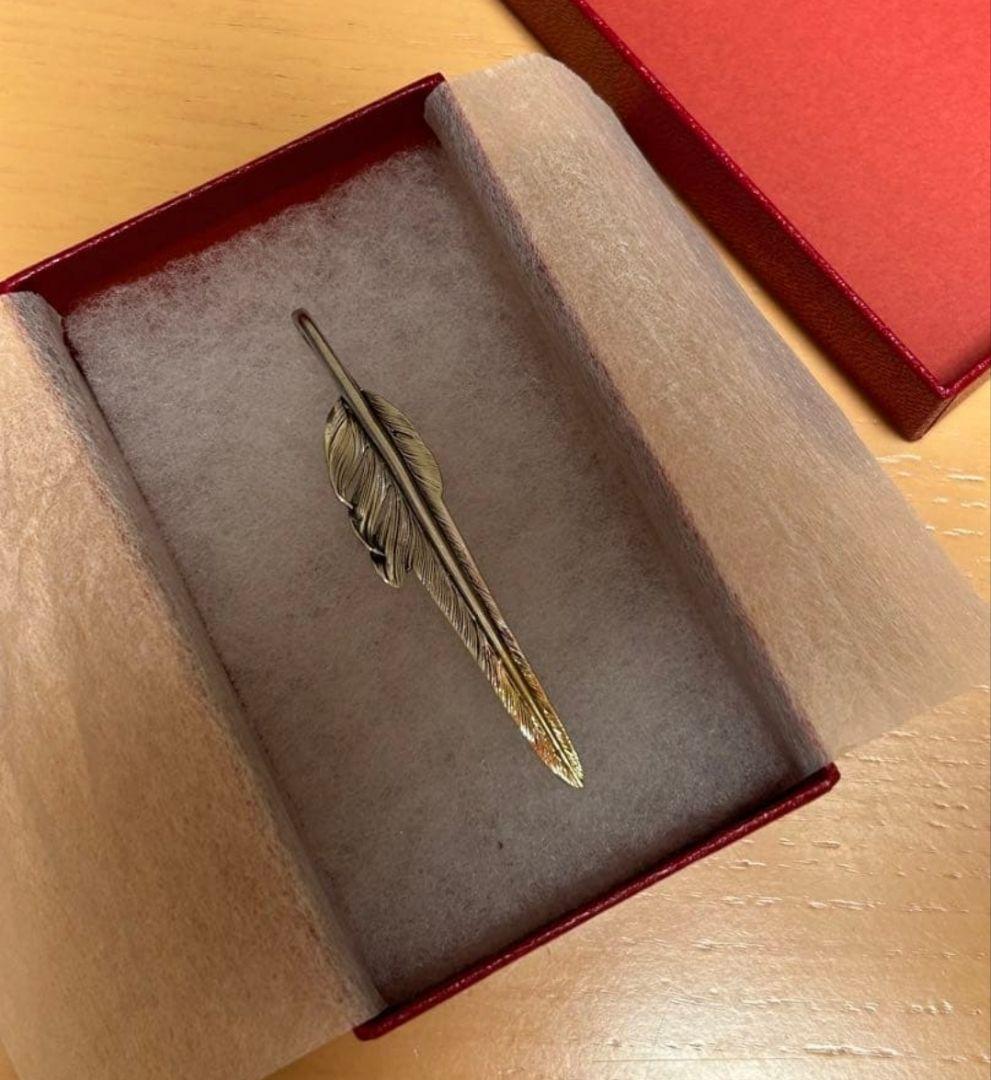 LARRY SMITH／KAZEKIRI FEATHER PENDANT