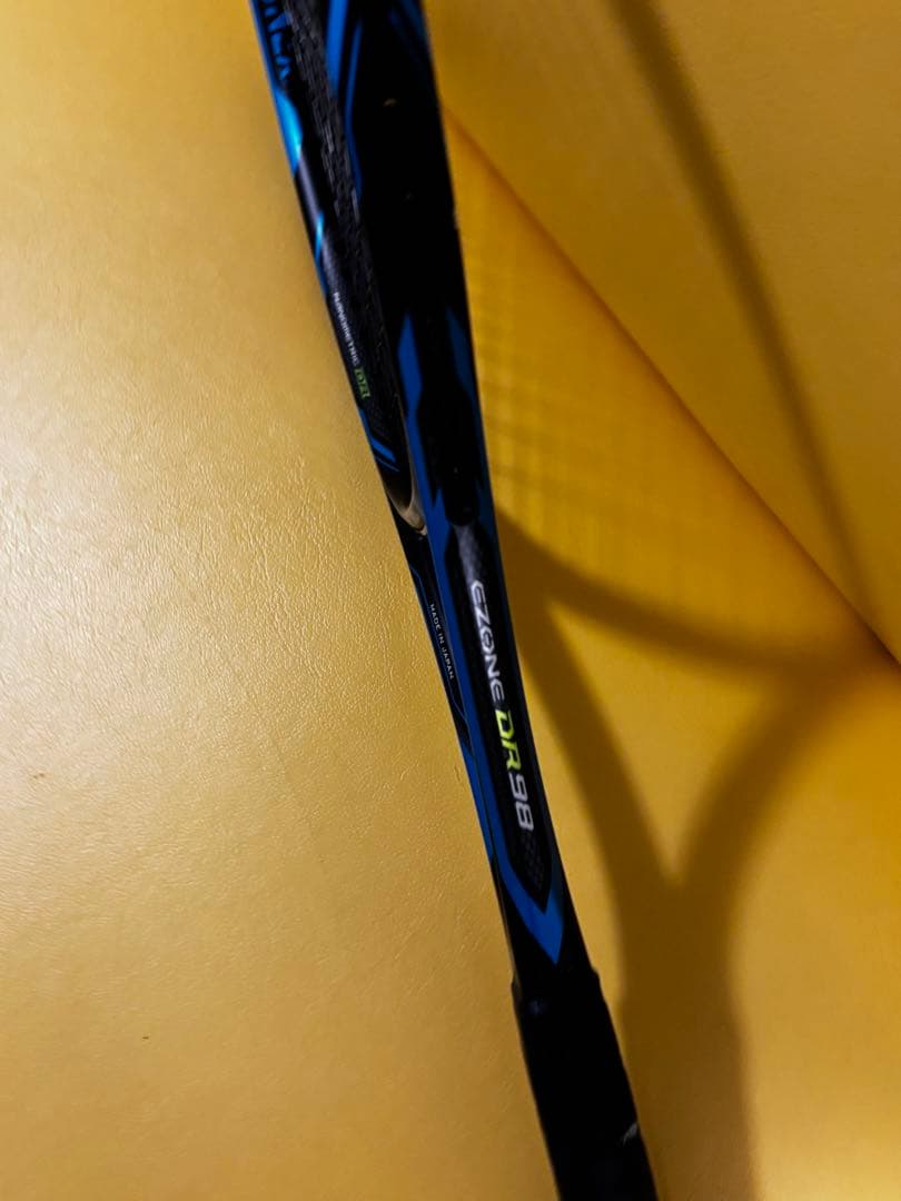 テニスラケット　ヨネックスイーゾーンYONEX EZONE DR98 G2