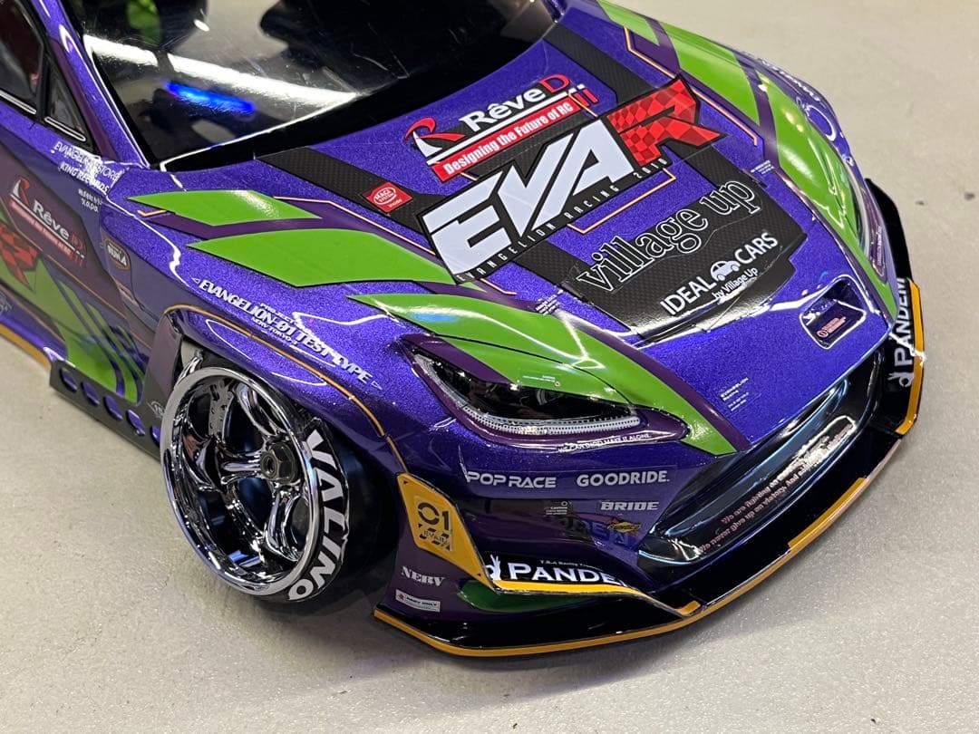 ReveD「エヴァンゲリオンレーシング GR86」リアショート加工済み