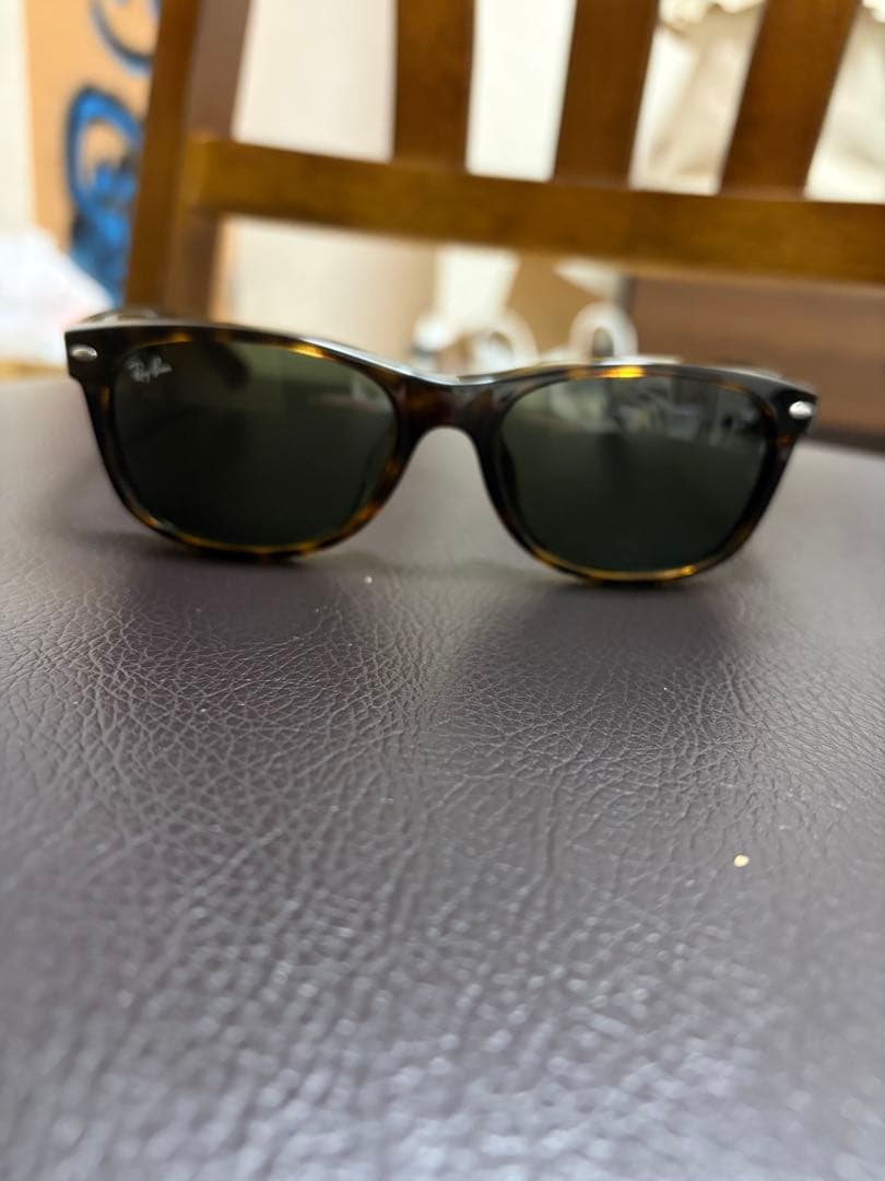 Ray-Ban RB 2132F NEW WAYFARER ブラックサングラス