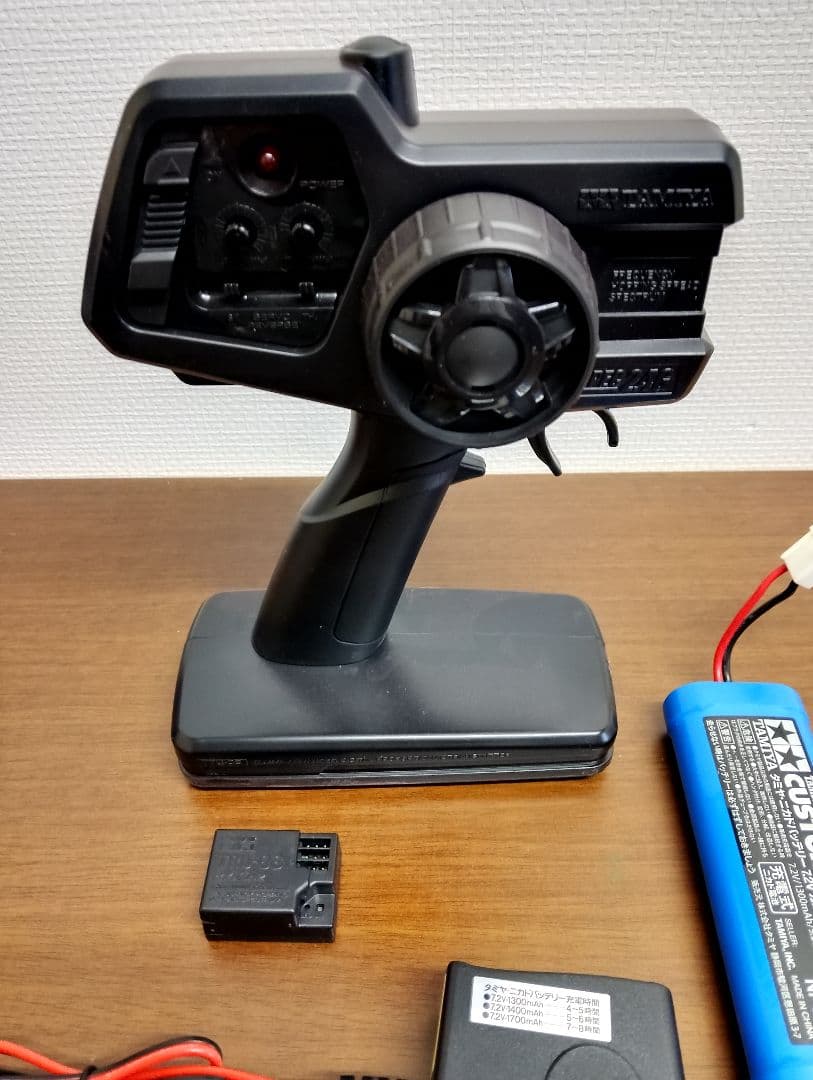 タミヤ　プロポ　受信機　ファインスペック2.4g バッテリー　充電器