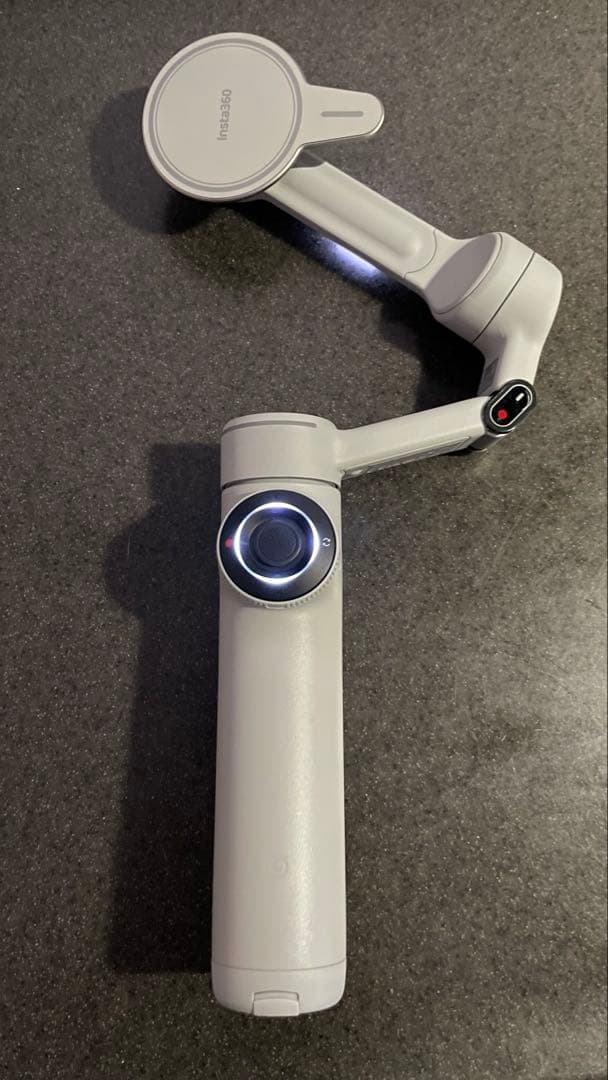 Insta360 Flow 2 Pro MagSafe 磁気マウント付き