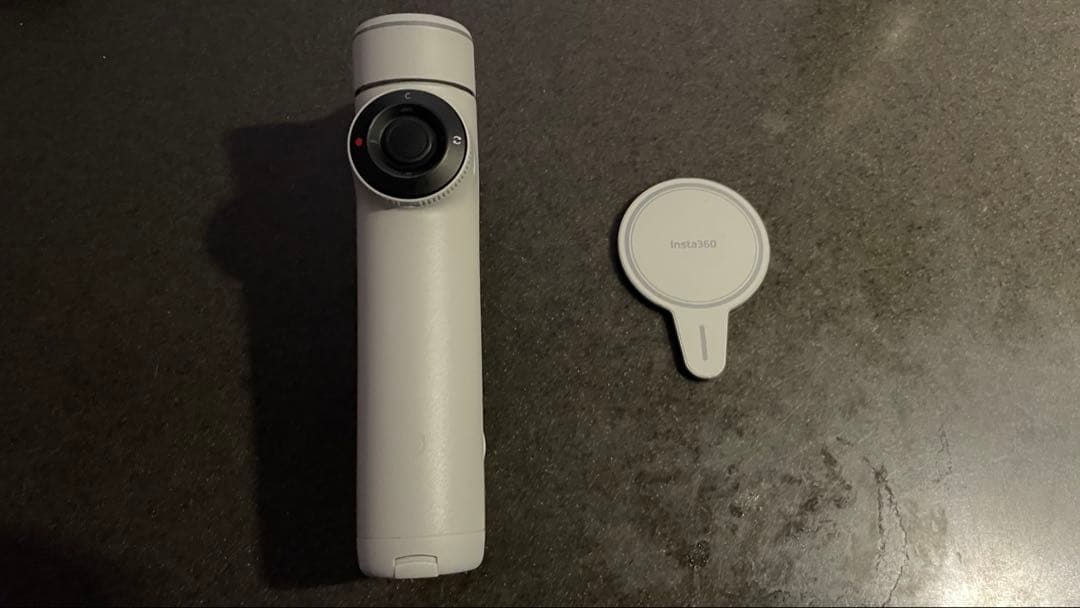 Insta360 Flow 2 Pro MagSafe 磁気マウント付き