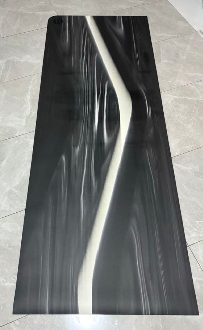 LULULEMONヨガマット ストラップ付き