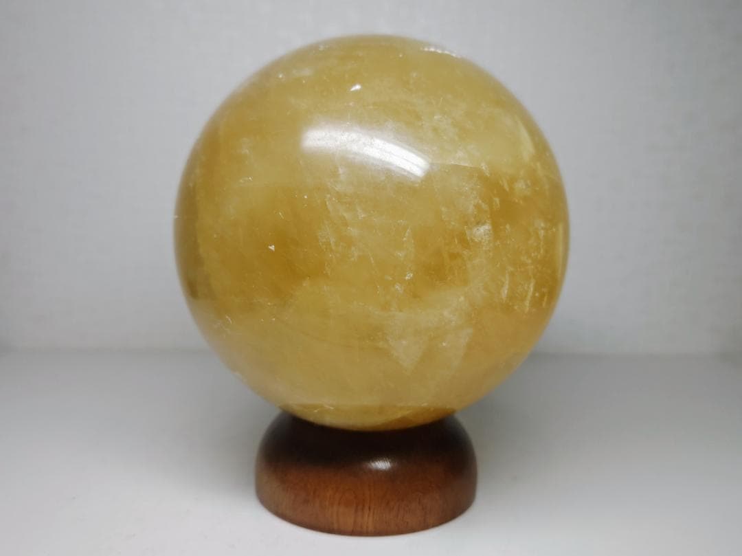 シトリン 2.8kg 水晶 丸玉 スフィア 原石 鑑賞石 自然石 誕生石 鉱石