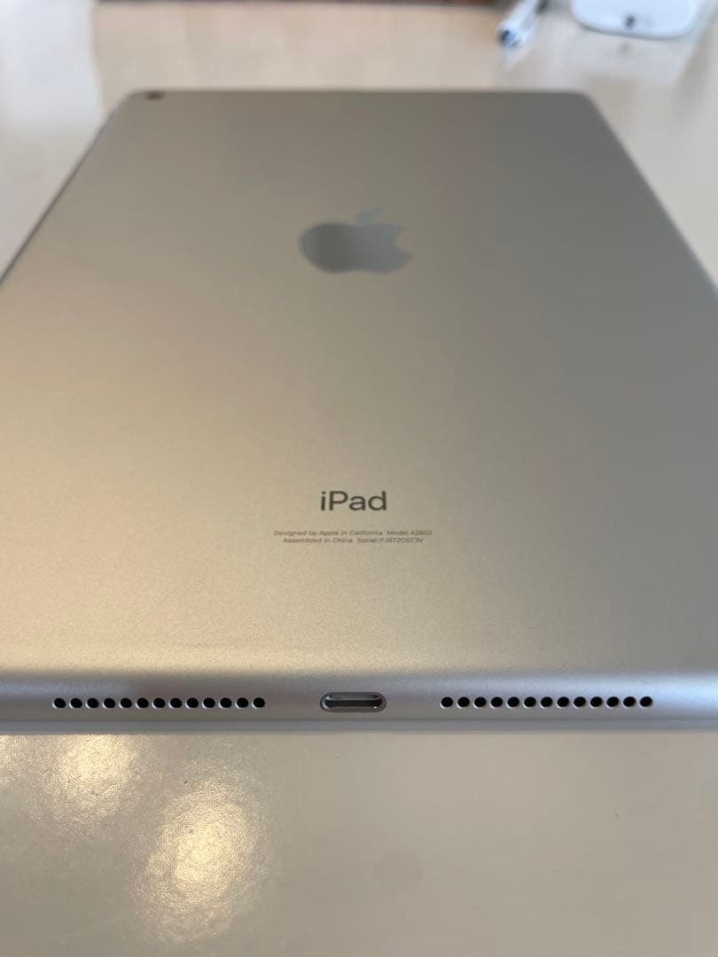 た*き様 iPad 10.2インチ 第9世代 Wi-Fi 64GB MK2L3J