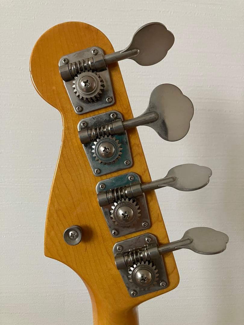 Fender Jazz Bass ホワイト 4弦