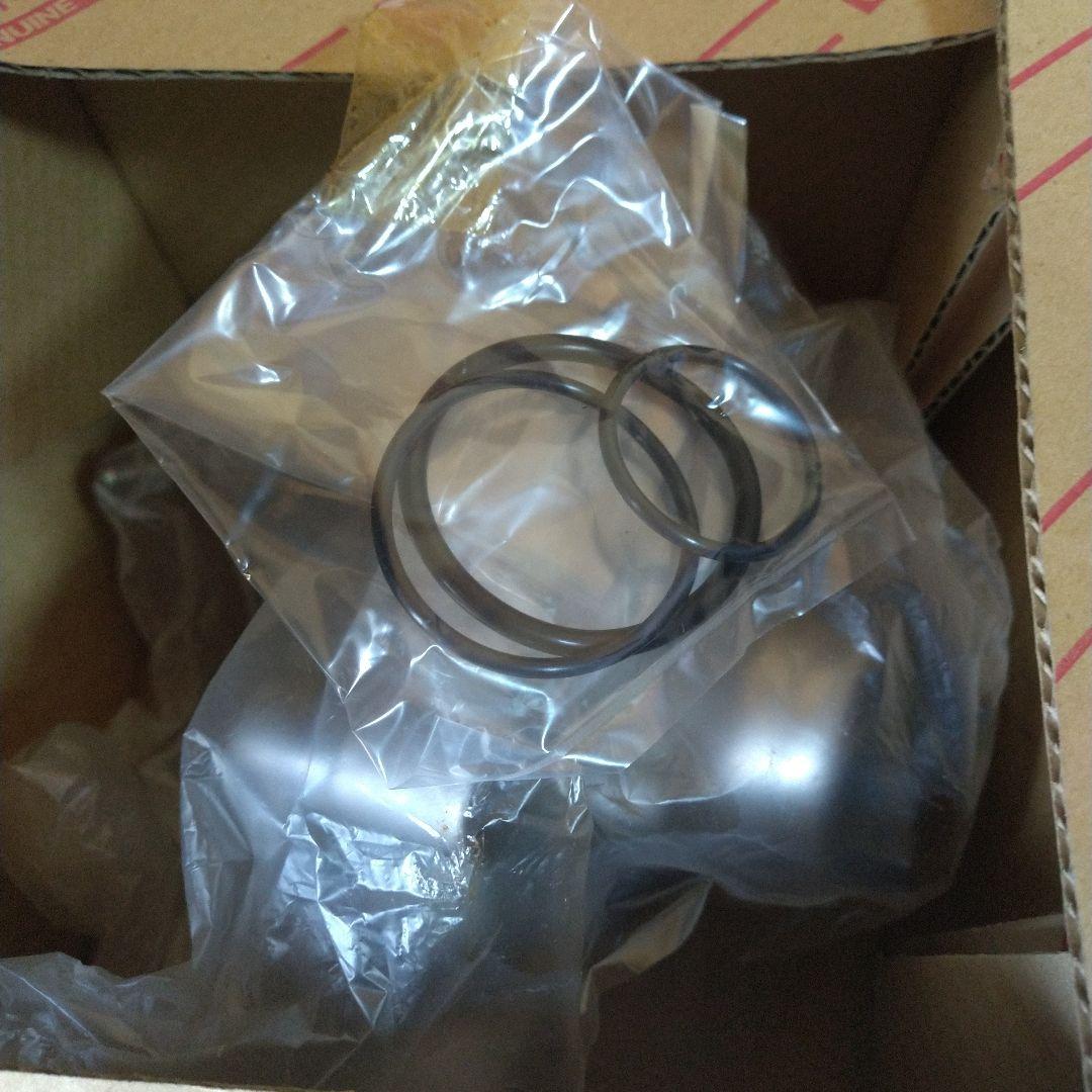 純正新品エミーナルシーダガソリン車用ウォーターポンプ等セット