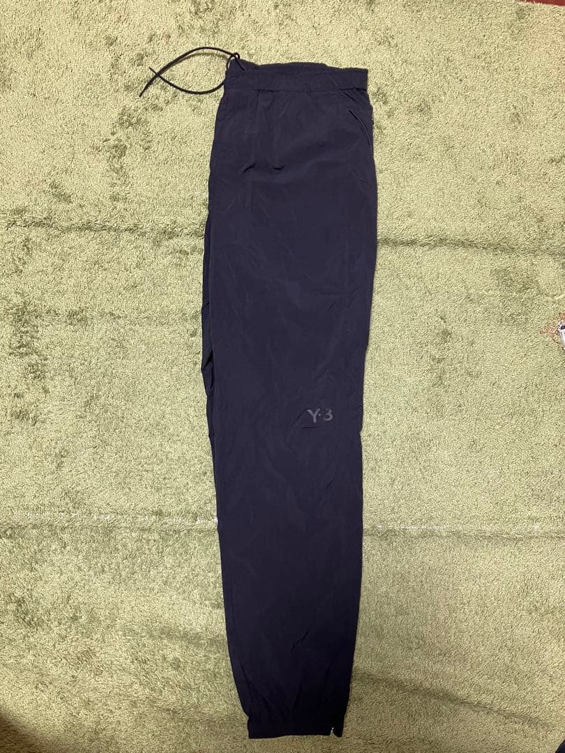 【美品】Y-3（ワイスリー）ブラックナイロンパンツ