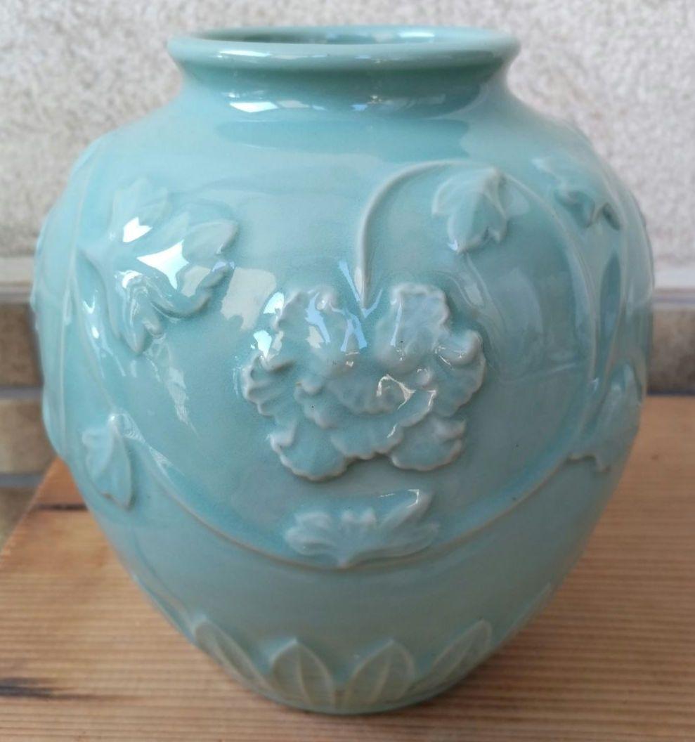 浮牡丹青磁の花入 花瓶 古玩 花唐草