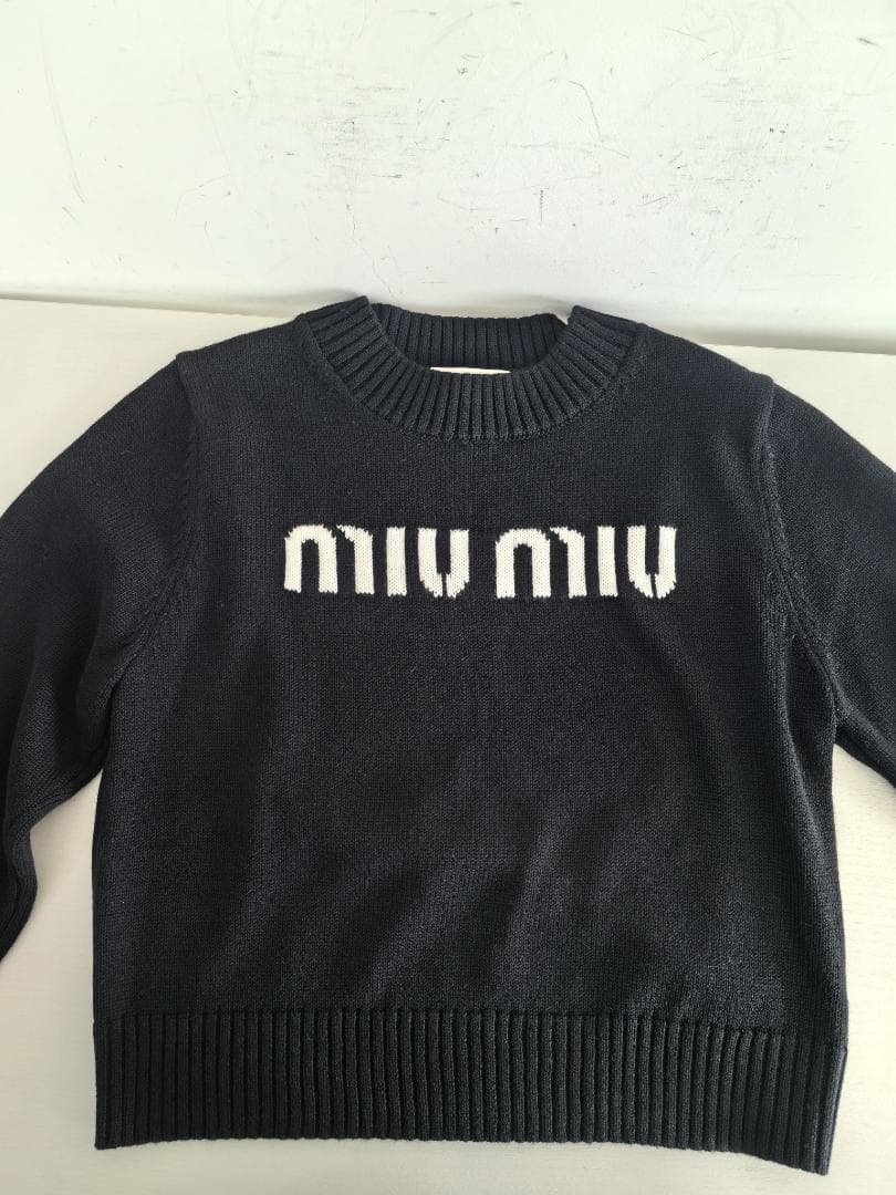 黒ロゴニットセーター L ショート丈 レディース ストリート可愛いMIUMIU