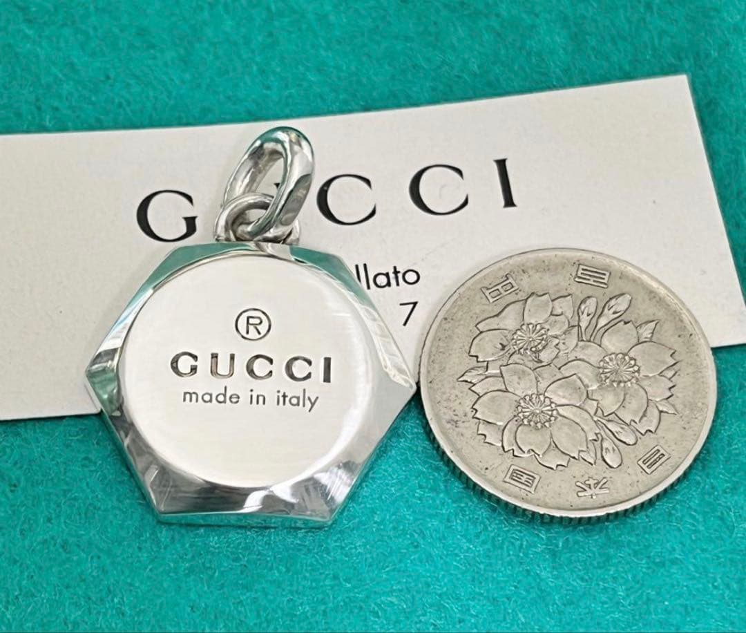 美品　GUCCI ヘキサゴンペンダント