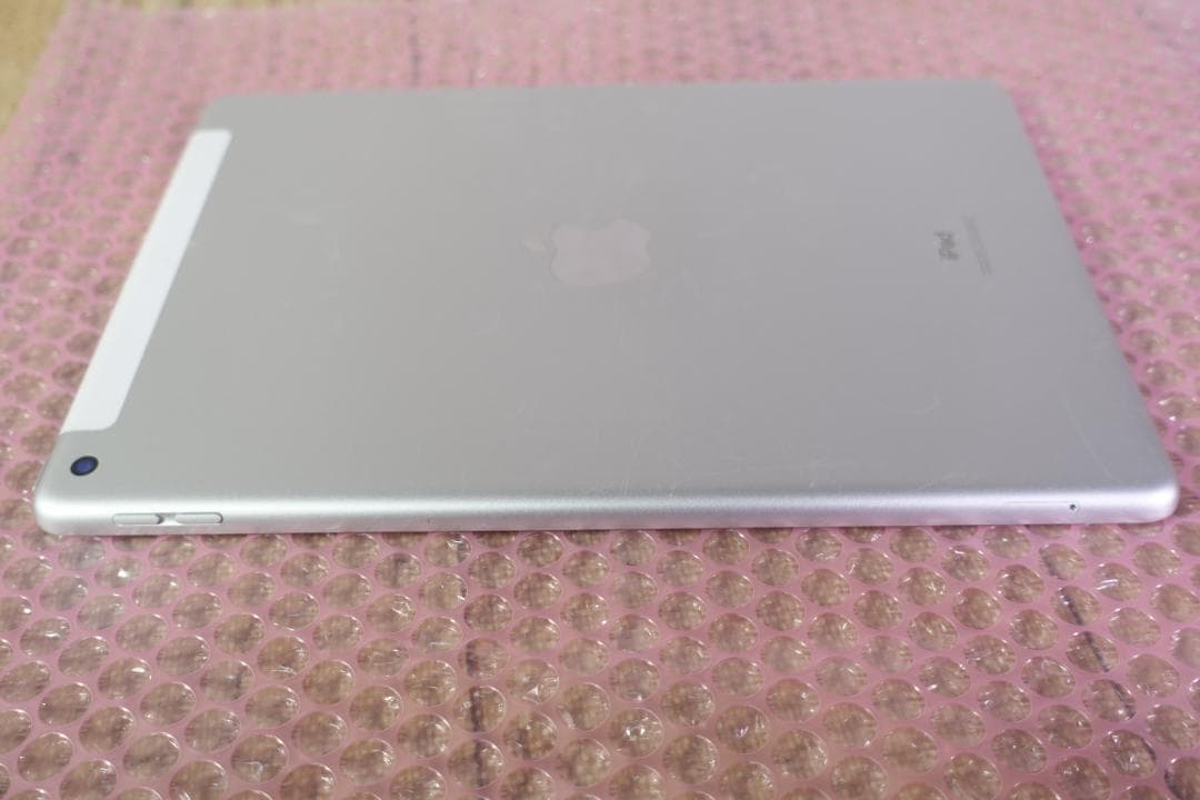 iPad 第8世代 Cellular シルバー 32GB A2429