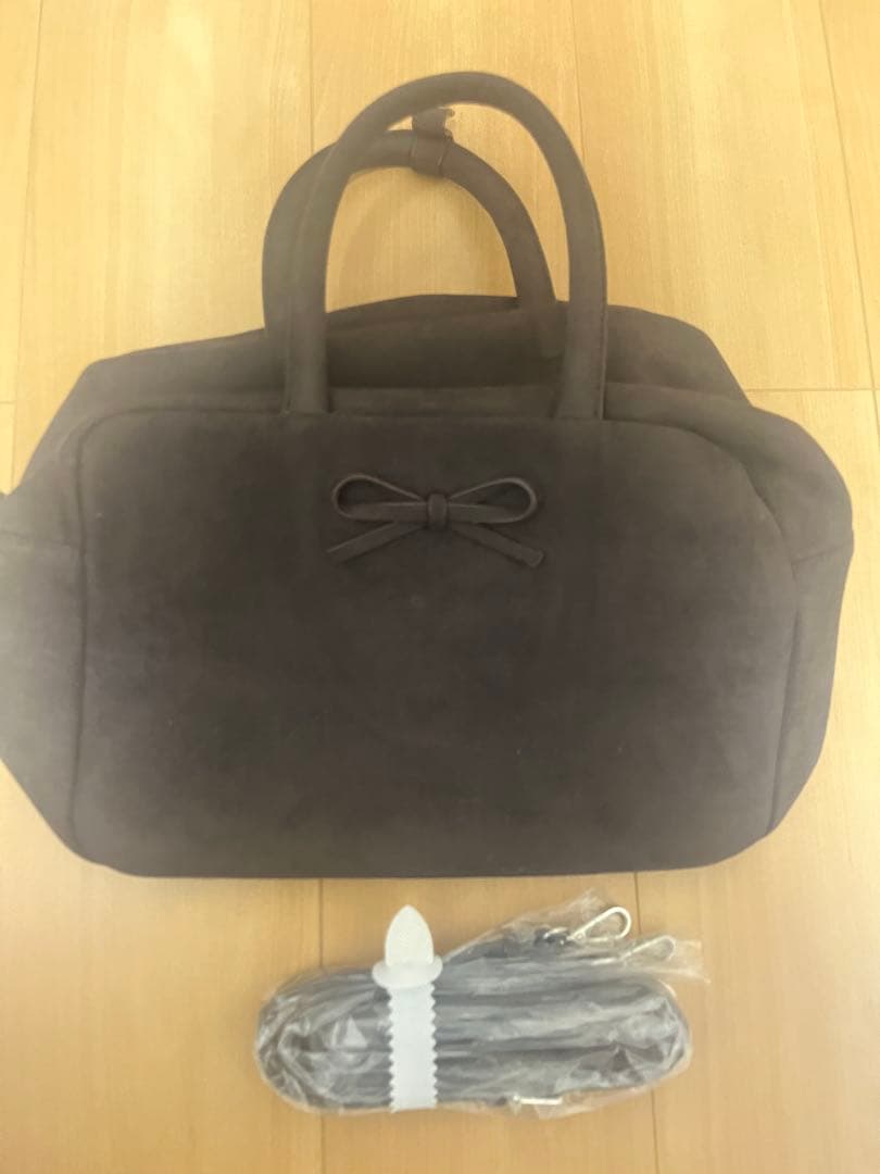 fekete リボンスエードボストンバッグ