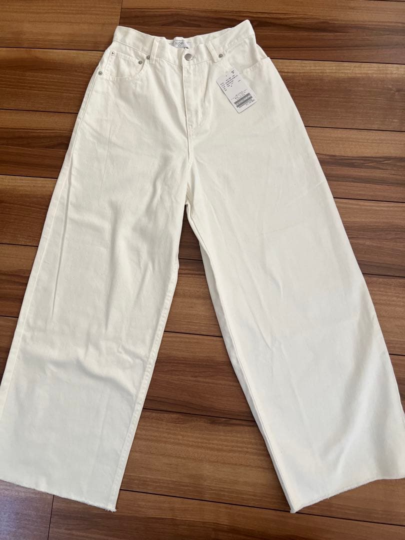 新品タグ付き　SLOBE IENA ライトオンスワイドデニム36